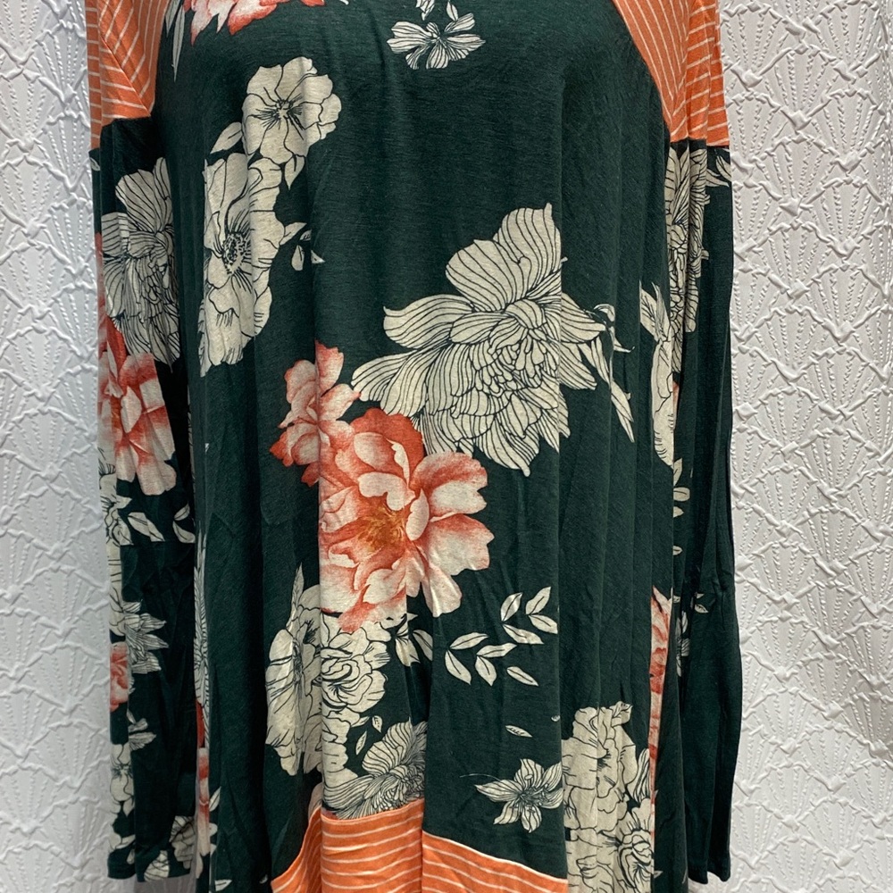 ODDY size 3X Floral and Striped coral and green oversized asymmetrical stretch - Picture 5 of 13